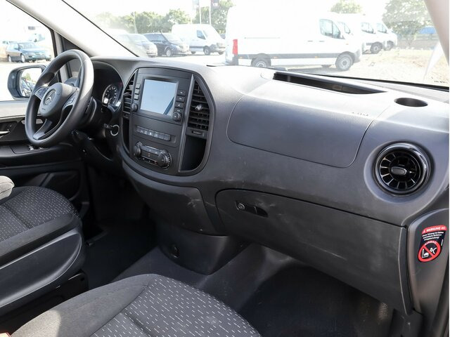 MERCEDES-BENZ Vito 114 TourerPro,Extralang,8Sitzer,Automatik - Furgoneta de pasajeros: foto 4 MERCEDES-BENZ Vito 114 TourerPro,Extralang,8Sitzer,Automatik - Furgoneta de pasajeros: foto 4