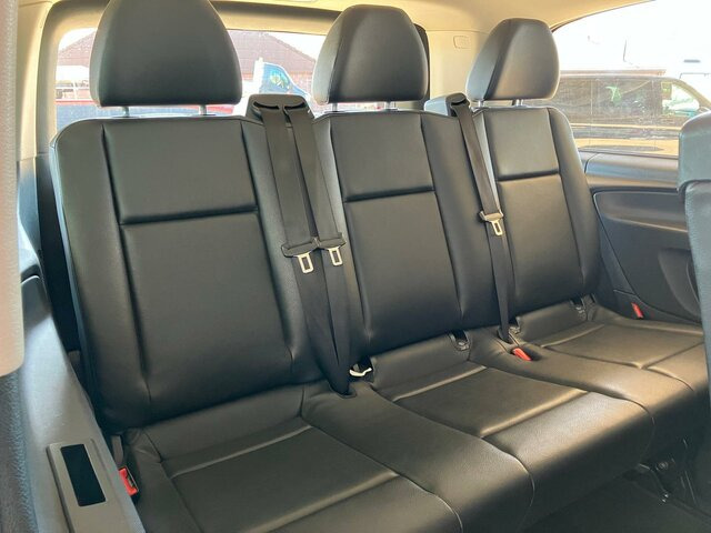 MERCEDES-BENZ Vito 116 TourerPro,lang,Allrad,8Sitzer,Automatik - Minibús, Furgoneta de pasajeros: foto 2 MERCEDES-BENZ Vito 116 TourerPro,lang,Allrad,8Sitzer,Automatik - Minibús, Furgoneta de pasajeros: foto 2