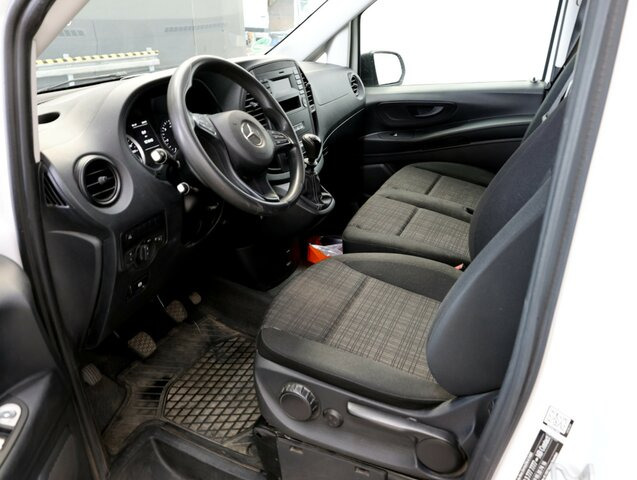 MERCEDES-BENZ Vito114CDI KA lang ,Klima,Sortimo Regalsystem... - Furgoneta pequeña: foto 2 MERCEDES-BENZ Vito114CDI KA lang ,Klima,Sortimo Regalsystem... - Furgoneta pequeña: foto 2