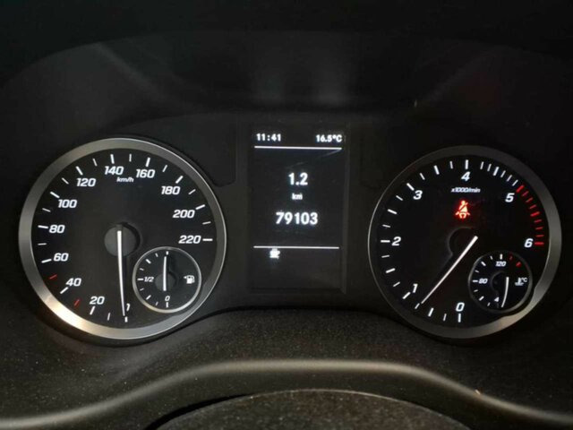 MERCEDES-BENZ Vito116CDI KA lang,Kamera,Klima,Tempomat - Furgoneta pequeña: foto 2 MERCEDES-BENZ Vito116CDI KA lang,Kamera,Klima,Tempomat - Furgoneta pequeña: foto 2