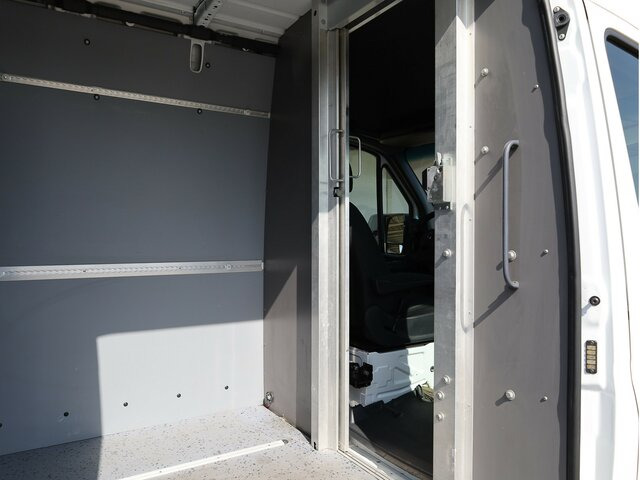 MERCEDES-BENZ eSprinter 312 Kasten FWD,3.924mm Radstand - Furgón, Furgoneta eléctrica: foto 3 MERCEDES-BENZ eSprinter 312 Kasten FWD,3.924mm Radstand - Furgón, Furgoneta eléctrica: foto 3
