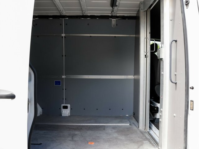 MERCEDES-BENZ eSprinter 312 Kasten FWD,3.924mm Radstand - Furgón, Furgoneta eléctrica: foto 2 MERCEDES-BENZ eSprinter 312 Kasten FWD,3.924mm Radstand - Furgón, Furgoneta eléctrica: foto 2