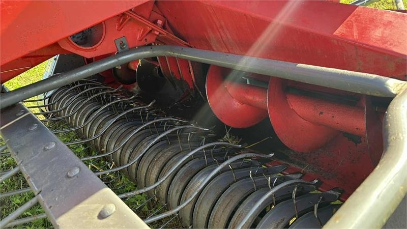 Massey Ferguson 1839 Småballe presser  - Encintadora de pacas: foto 5 Massey Ferguson 1839 Småballe presser  - Encintadora de pacas: foto 5