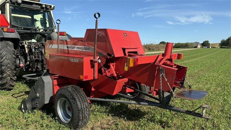 Massey Ferguson 1839 Småballe presser  - Encintadora de pacas: foto 4 Massey Ferguson 1839 Småballe presser  - Encintadora de pacas: foto 4