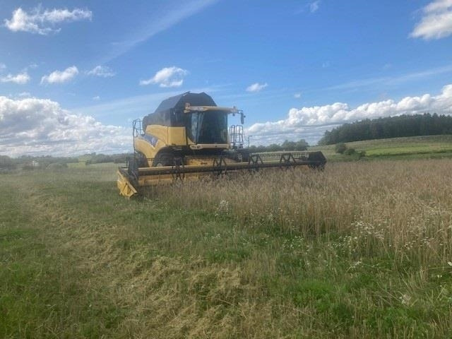 Leasing para New Holland CR 980 1050er hjul og 30Fod 4 hjulstræk  New Holland CR 980 1050er hjul og 30Fod 4 hjulstræk: foto 10