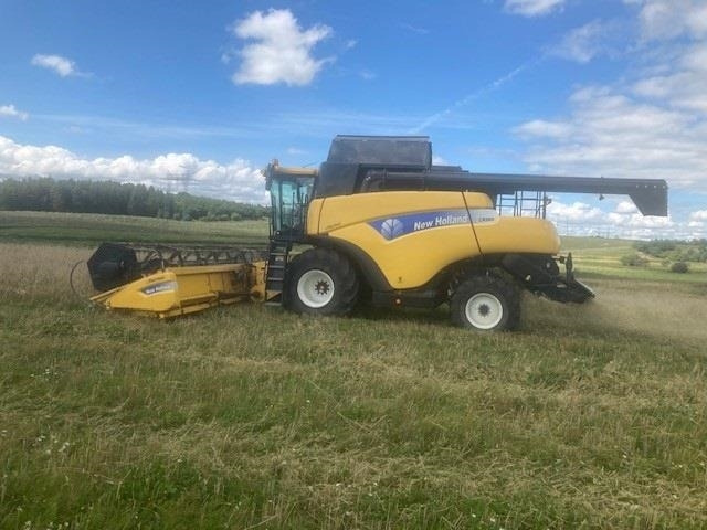 Leasing para New Holland CR 980 1050er hjul og 30Fod 4 hjulstræk  New Holland CR 980 1050er hjul og 30Fod 4 hjulstræk: foto 12