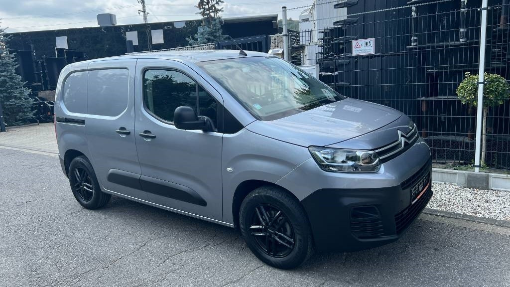 Furgoneta caja cerrada Citroën Berlingo 1.5 Blue HDI, Kasten, 8 Reifen, Klima: foto 31