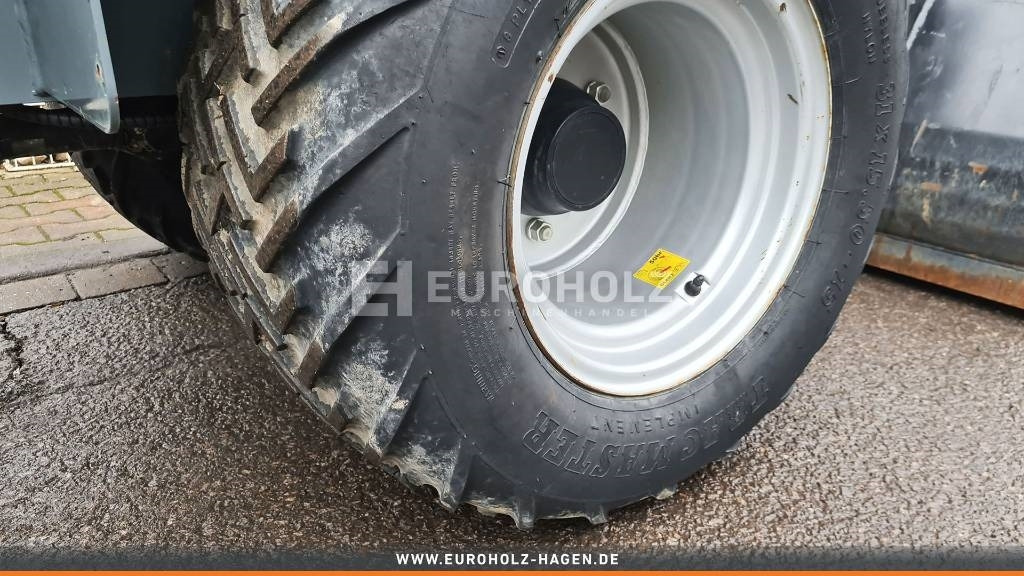 Leasing para GiANT Radlader V452T, Bodenfräse, Mähwerk, Frontschaufel  GiANT Radlader V452T, Bodenfräse, Mähwerk, Frontschaufel: foto 10