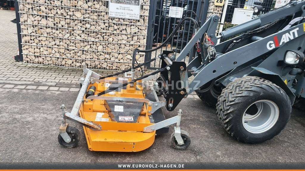 Leasing para GiANT Radlader V452T, Bodenfräse, Mähwerk, Frontschaufel  GiANT Radlader V452T, Bodenfräse, Mähwerk, Frontschaufel: foto 6