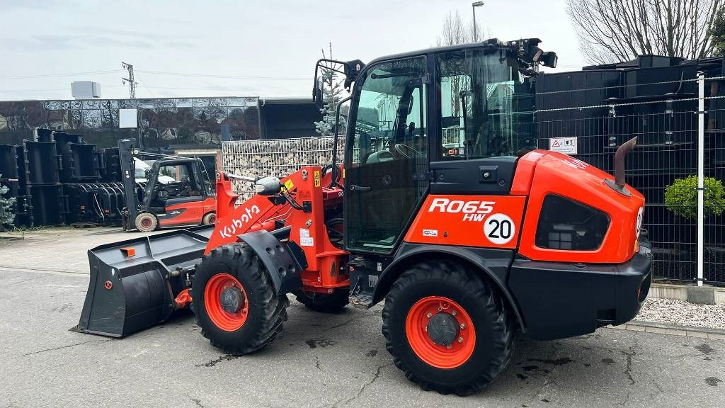 Kubota R 065, Radlader, hydr. Schnellwechsler, Schaufel - Cargadora de ruedas: foto 3 Kubota R 065, Radlader, hydr. Schnellwechsler, Schaufel - Cargadora de ruedas: foto 3