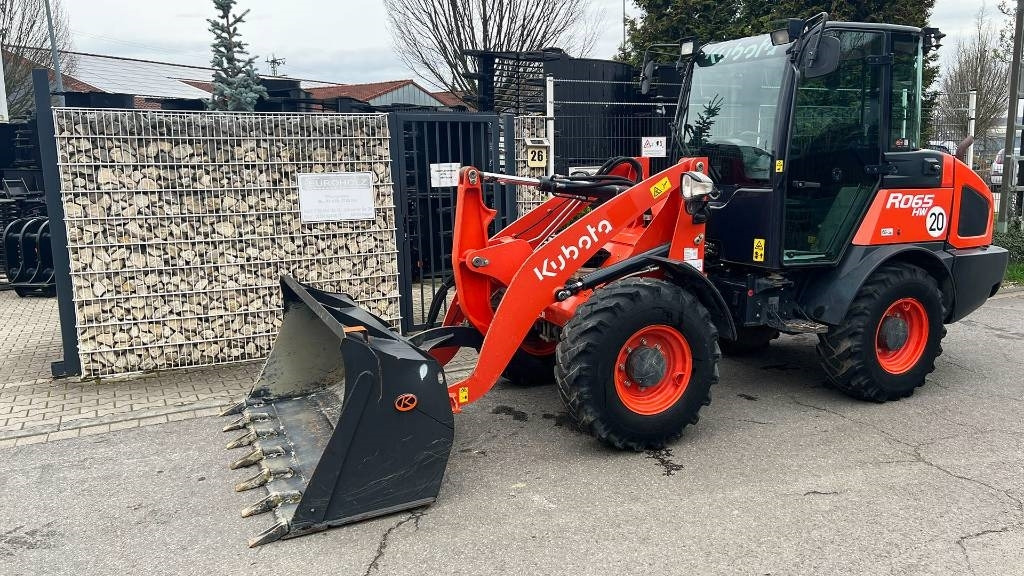 Kubota R 065, Radlader, hydr. Schnellwechsler, Schaufel - Cargadora de ruedas: foto 4 Kubota R 065, Radlader, hydr. Schnellwechsler, Schaufel - Cargadora de ruedas: foto 4