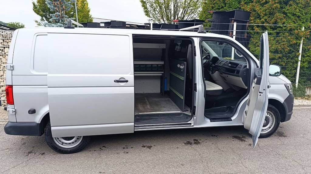 Volkswagen Transporter T6 TDI, Werkstattschränke Standheizung - Furgoneta caja cerrada: foto 3 Volkswagen Transporter T6 TDI, Werkstattschränke Standheizung - Furgoneta caja cerrada: foto 3