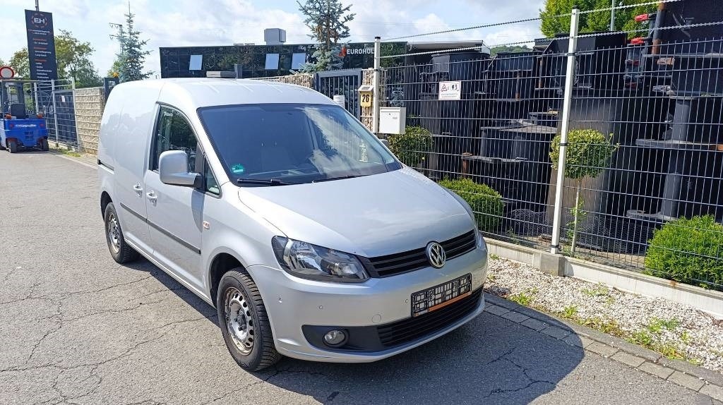 Volkswagen VW Caddy, Transporter, Werkstattschränke, Webasto - Furgoneta caja cerrada: foto 1 Volkswagen VW Caddy, Transporter, Werkstattschränke, Webasto - Furgoneta caja cerrada: foto 1