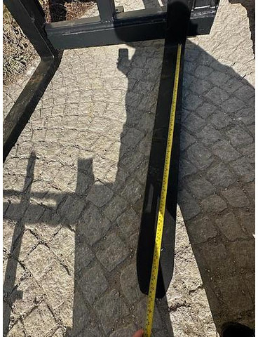 Big Palettengabel 3,5 t mit Merlo Aufnahme 120 cm FEM 3 Träggerahmen - Horquillas para Equipo de manutención: foto 5 Big Palettengabel 3,5 t mit Merlo Aufnahme 120 cm FEM 3 Träggerahmen - Horquillas para Equipo de manutención: foto 5