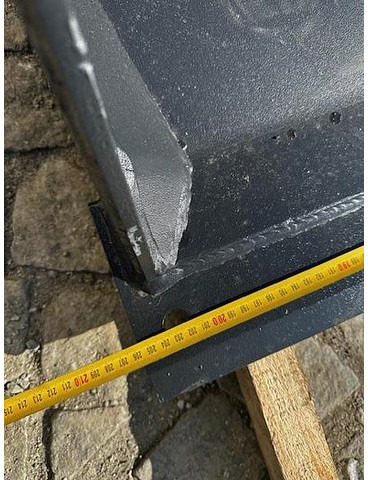 Big Volumenschaufel 200 cm mit JCB 520-50 Aufnahme - Cazo: foto 3 Big Volumenschaufel 200 cm mit JCB 520-50 Aufnahme - Cazo: foto 3