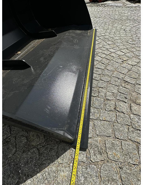 Big Volumenschaufel 200cm mit Liebherr 509 Aufnahme - Cazo: foto 4 Big Volumenschaufel 200cm mit Liebherr 509 Aufnahme - Cazo: foto 4
