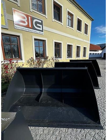 Big Volumenschaufel 220 cm mit Liebherr 506 Aufnahme - Cazo: foto 1 Big Volumenschaufel 220 cm mit Liebherr 506 Aufnahme - Cazo: foto 1