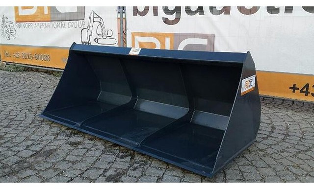 Big Volumenschaufel 240 cm passend zu JCB 520-50 Aufnahme - Cazo: foto 1 Big Volumenschaufel 240 cm passend zu JCB 520-50 Aufnahme - Cazo: foto 1