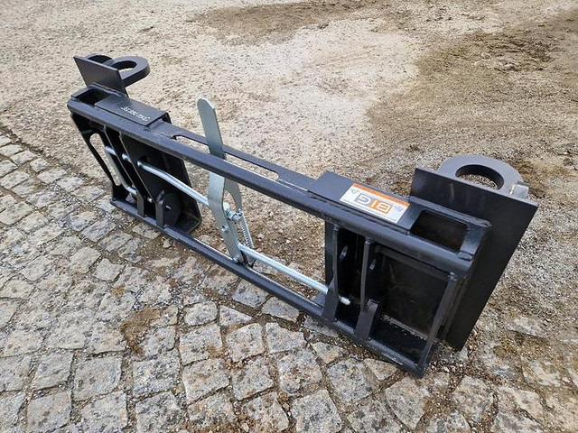 Big John Deere / Matbro Adapter mit Euro Aufnahme - Implemento: foto 2 Big John Deere / Matbro Adapter mit Euro Aufnahme - Implemento: foto 2