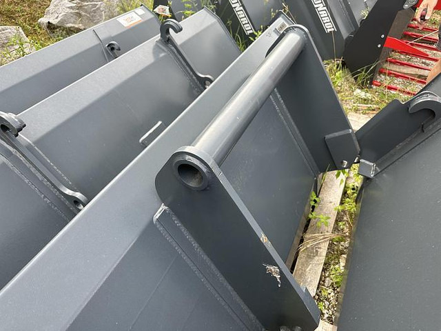 Big Schwergutschaufel 200 cm mit Bobcat Teleskoplader Aufnahme - Implemento: foto 2 Big Schwergutschaufel 200 cm mit Bobcat Teleskoplader Aufnahme - Implemento: foto 2