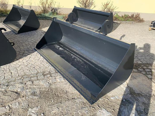 Big Schwergutschaufel 220 cm mit JCB Q fit Aufnahme - Implemento: foto 2 Big Schwergutschaufel 220 cm mit JCB Q fit Aufnahme - Implemento: foto 2