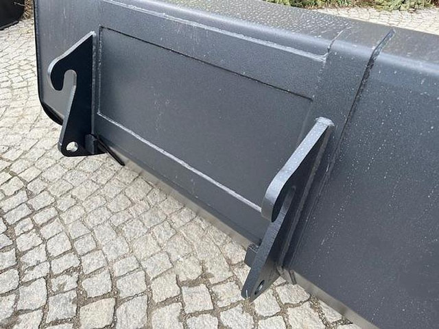 Big Schwergutschaufel SUN 200 cm mit Kramer 312 Aufnahme - Implemento: foto 4 Big Schwergutschaufel SUN 200 cm mit Kramer 312 Aufnahme - Implemento: foto 4