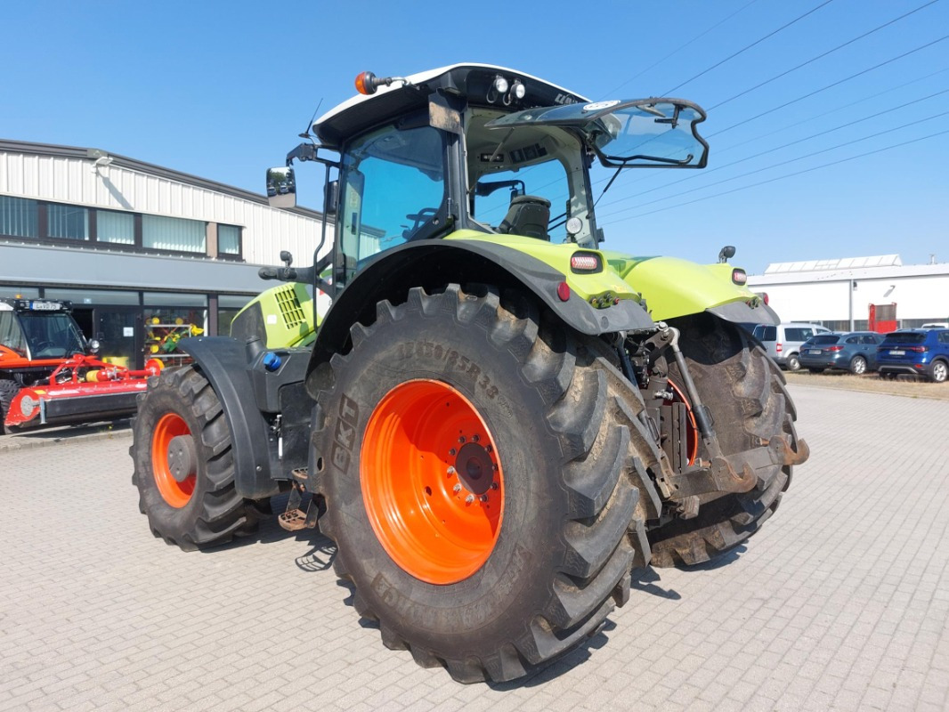CLAAS Axion 850 - Tractor: foto 3 CLAAS Axion 850 - Tractor: foto 3