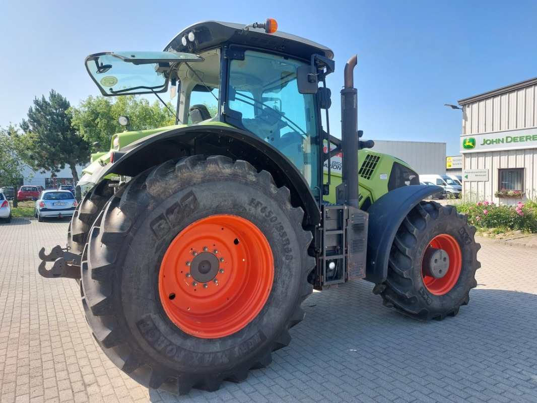 CLAAS Axion 850 - Tractor: foto 1 CLAAS Axion 850 - Tractor: foto 1
