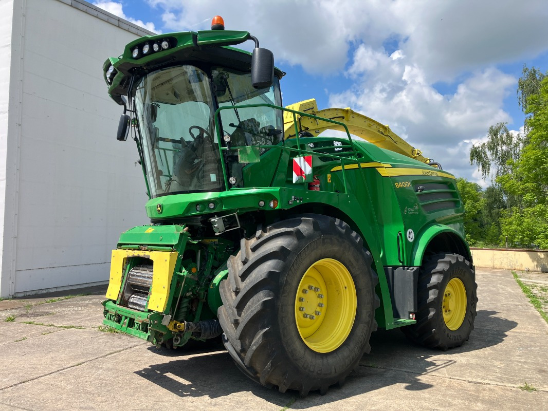 John Deere 8400i mit Kemper 360 und Pick-Up 639 - Cosechadora: foto 1 John Deere 8400i mit Kemper 360 und Pick-Up 639 - Cosechadora: foto 1