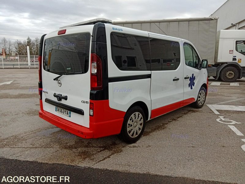 AMBULANCE VIVARO OPEL - 2018 / 304338 KM - EW363YA - Furgoneta pequeña: foto 3 AMBULANCE VIVARO OPEL - 2018 / 304338 KM - EW363YA - Furgoneta pequeña: foto 3