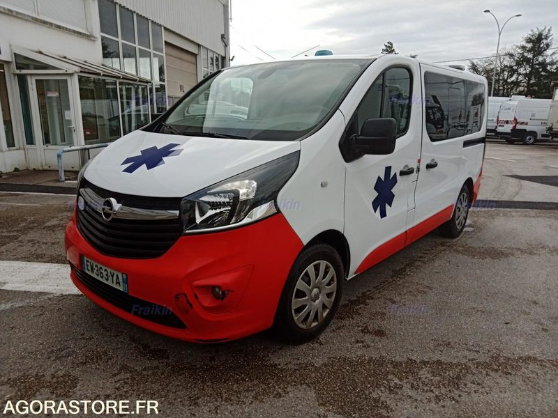 AMBULANCE VIVARO OPEL - 2018 / 304338 KM - EW363YA - Furgoneta pequeña: foto 4 AMBULANCE VIVARO OPEL - 2018 / 304338 KM - EW363YA - Furgoneta pequeña: foto 4