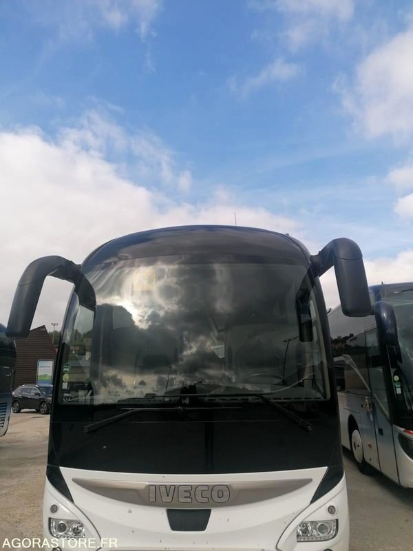 AUTOCAR GT IVECO MAGELYS PRO 13M / 57+1+1+WC / 1ERE MAIN 267559KM ORIGINE - Autocar: foto 5 AUTOCAR GT IVECO MAGELYS PRO 13M / 57+1+1+WC / 1ERE MAIN 267559KM ORIGINE - Autocar: foto 5