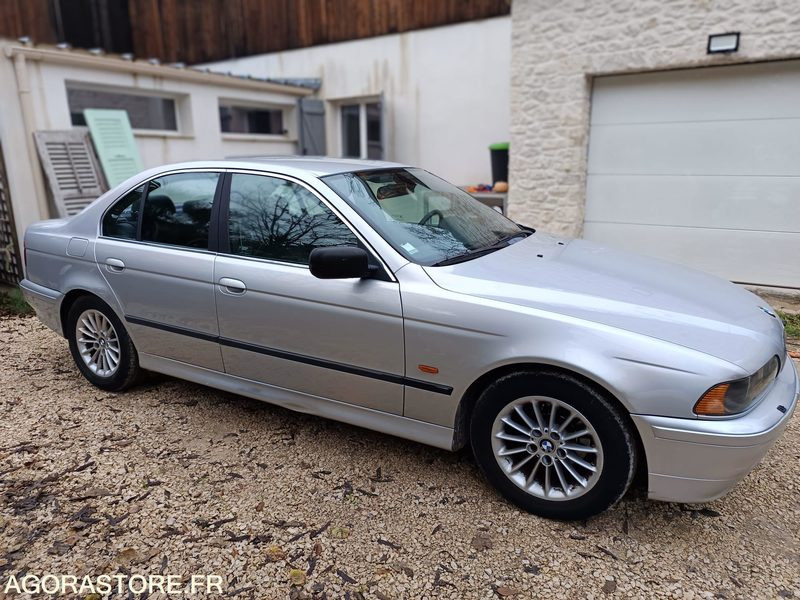 BMW SERIE 5 525i 2.5 i 192CH BOITE AUTOMATIQUE - 2001 - 212000KMS - Coche: foto 4 BMW SERIE 5 525i 2.5 i 192CH BOITE AUTOMATIQUE - 2001 - 212000KMS - Coche: foto 4