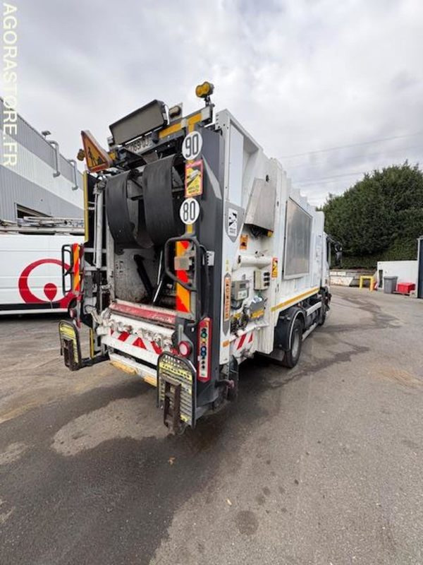 BOM 12T IVECO GNC (6037-66ICAM571X) - Camión de basura: foto 4 BOM 12T IVECO GNC (6037-66ICAM571X) - Camión de basura: foto 4