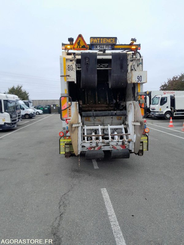 BOM 19T SCANIA GNC NON ROULANT (6045-66ICAM571X) - Camión de basura: foto 3 BOM 19T SCANIA GNC NON ROULANT (6045-66ICAM571X) - Camión de basura: foto 3