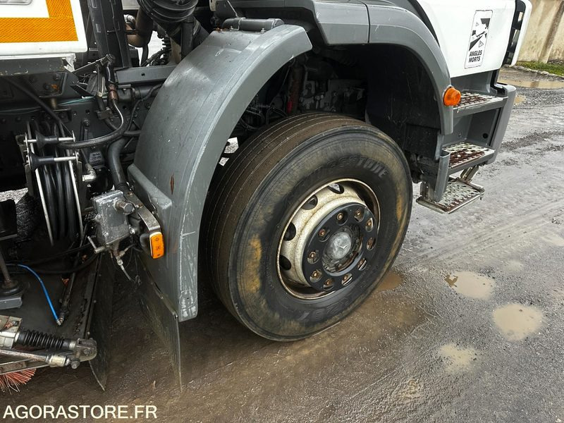 Balayeuse aspiratrice de voirie BROCK SL 280 JUMBO - 2006 - 310 527 KMS - Barredora vial: foto 5 Balayeuse aspiratrice de voirie BROCK SL 280 JUMBO - 2006 - 310 527 KMS - Barredora vial: foto 5