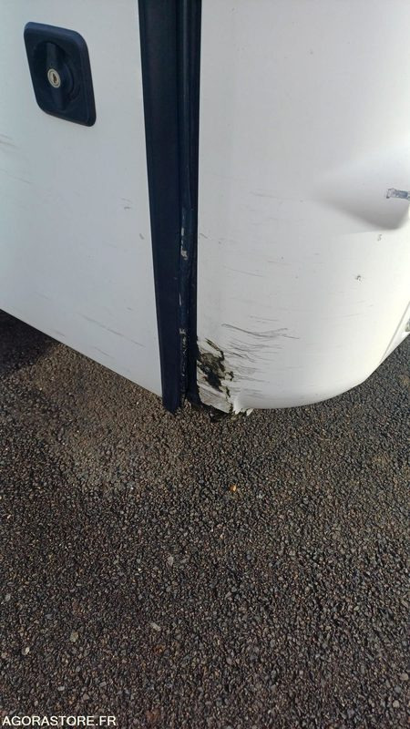 CAR MAN - FAST SCOLER 3 -N°7593 MEC 2007 / 354325 KM - FJ-897-LX - Autobús escolar: foto 4 CAR MAN - FAST SCOLER 3 -N°7593 MEC 2007 / 354325 KM - FJ-897-LX - Autobús escolar: foto 4