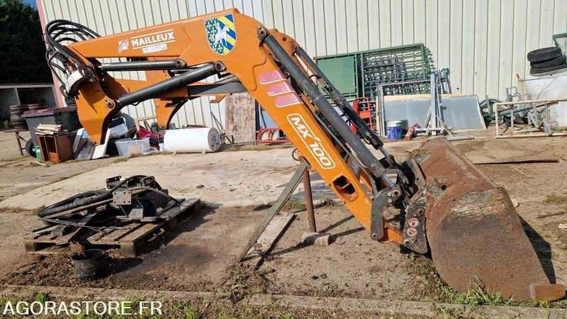 CHARGEUR MAILLEUX MX 100 - Tractor: foto 3 CHARGEUR MAILLEUX MX 100 - Tractor: foto 3