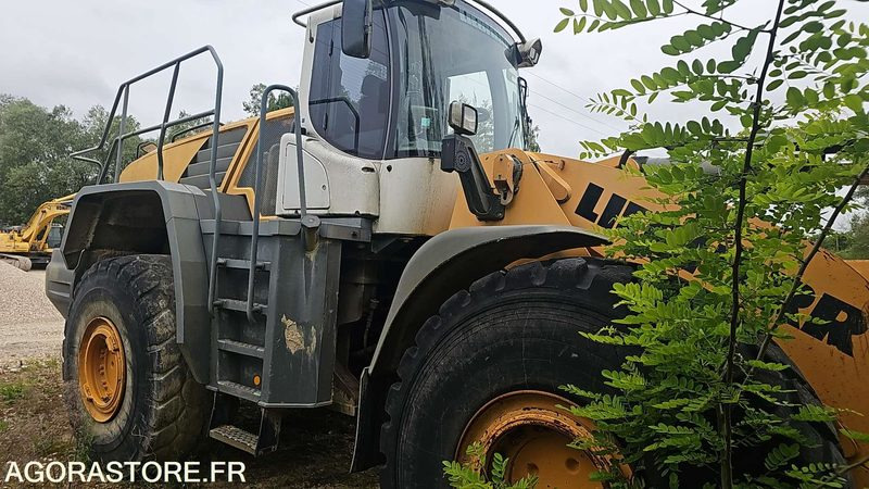 CHARGEUR SUR PNEUS LIEBHERR L586 - VATZ0461AZB032490 - 2013 / 13 580 HEURES - Cargadora: foto 2 CHARGEUR SUR PNEUS LIEBHERR L586 - VATZ0461AZB032490 - 2013 / 13 580 HEURES - Cargadora: foto 2