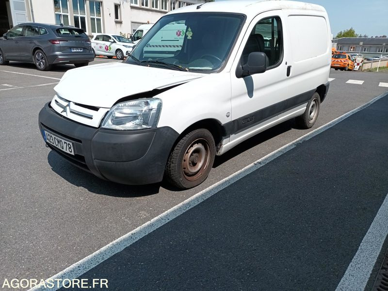 CITROEN Berlingo - 423 CMQ 78 - Furgoneta pequeña: foto 2 CITROEN Berlingo - 423 CMQ 78 - Furgoneta pequeña: foto 2
