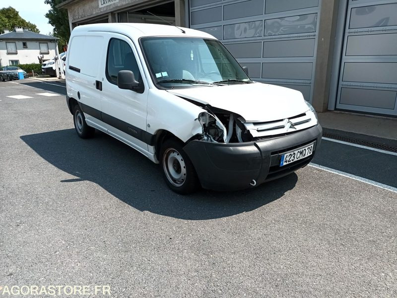 CITROEN Berlingo - 423 CMQ 78 - Furgoneta pequeña: foto 1 CITROEN Berlingo - 423 CMQ 78 - Furgoneta pequeña: foto 1