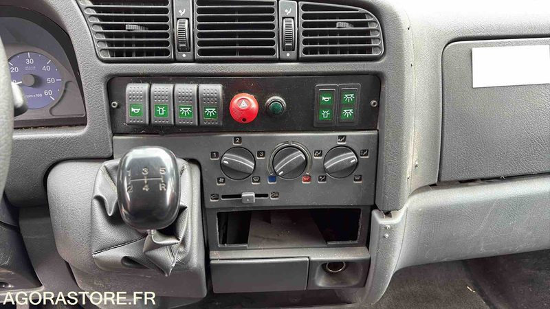 CITROËN JUMPER 34 666 Kms - 2000 -1542 WQ 74 - Furgón: foto 5 CITROËN JUMPER 34 666 Kms - 2000 -1542 WQ 74 - Furgón: foto 5