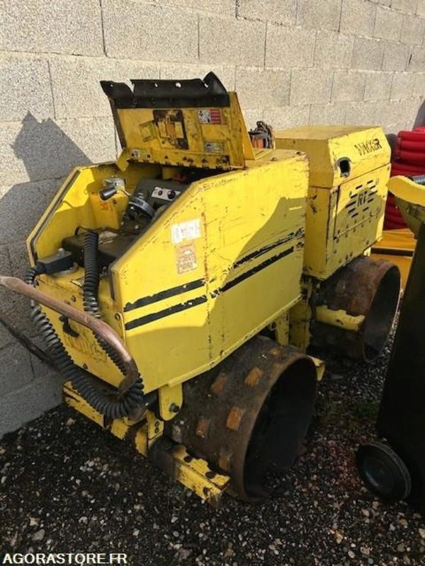 COMPACTEUR DE TRANCHEE WACKER RT - 1274 HEURES - Rodillo: foto 1 COMPACTEUR DE TRANCHEE WACKER RT - 1274 HEURES - Rodillo: foto 1