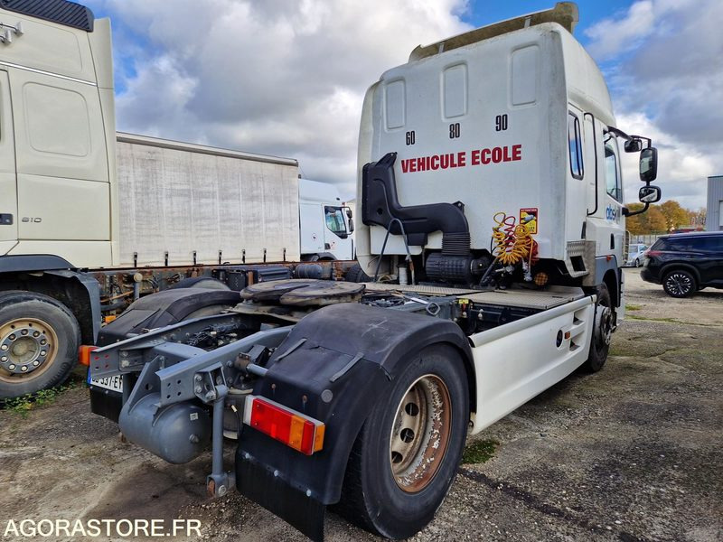 DAF CF 85.360 - 2012 - 241565 Kms - CB337EY - Cabeza tractora: foto 3 DAF CF 85.360 - 2012 - 241565 Kms - CB337EY - Cabeza tractora: foto 3