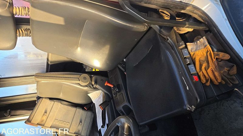 Leasing para IVECO CAM - 2003 - 213734 KM - BY-253-GK IVECO CAM - 2003 - 213734 KM - BY-253-GK: foto 17 Leasing para IVECO CAM - 2003 - 213734 KM - BY-253-GK IVECO CAM - 2003 - 213734 KM - BY-253-GK: foto 17