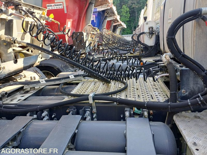 SCANIA G410 (GNL) - 2019 / 144883 KM (FG-511-JT) - Cabeza tractora: foto 4 SCANIA G410 (GNL) - 2019 / 144883 KM (FG-511-JT) - Cabeza tractora: foto 4