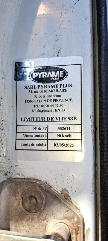 TRACTEUR RENAULT TRUCKS 19T MEC 2002 (VENTE UNIQUEMENT EXPORT) - Cabeza tractora: foto 1 TRACTEUR RENAULT TRUCKS 19T MEC 2002 (VENTE UNIQUEMENT EXPORT) - Cabeza tractora: foto 1