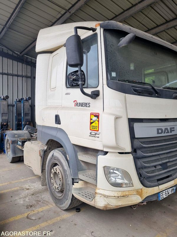 Tracteur DAF 4x2 CF - 2016 / 309955 KM - Cabeza tractora: foto 2 Tracteur DAF 4x2 CF - 2016 / 309955 KM - Cabeza tractora: foto 2