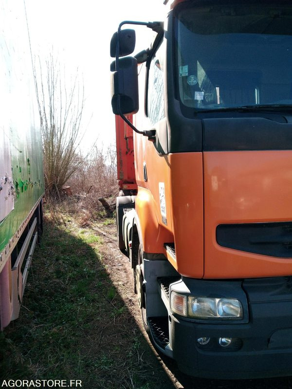 Tracteur Renault 420 DCI - Cabeza tractora: foto 4 Tracteur Renault 420 DCI - Cabeza tractora: foto 4