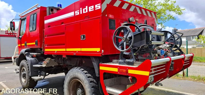 CAMION CITERNE FEUX FORET - RENAULT MIDLUM 220/12 - CK 660 QA - Camión: foto 5 CAMION CITERNE FEUX FORET - RENAULT MIDLUM 220/12 - CK 660 QA - Camión: foto 5